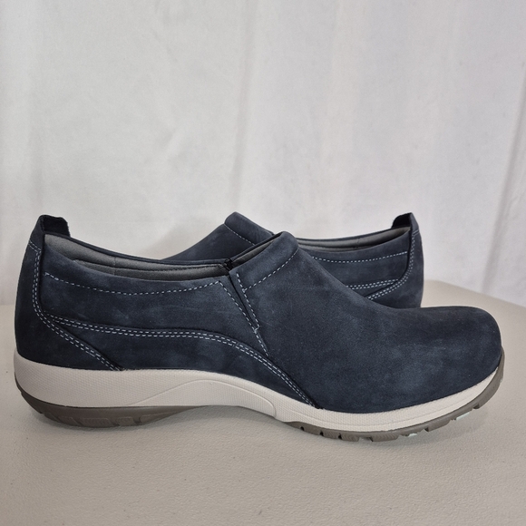 Dansko Patti Waterproof Milled Nubuck Leather Slip-On Shoe - Size 11.5 / 42 - Picture 3 of 15